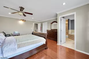 17 Gordon Cir, Parsippany, NJ 07054 - Photo 12