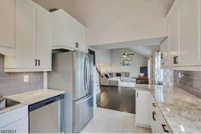 117 Cleveland Ave, Woodbridge Township, NJ 07067 - Photo 18