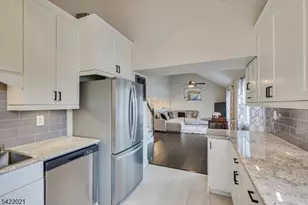 117 Cleveland Ave, Woodbridge Township, NJ 07067 - Photo 18