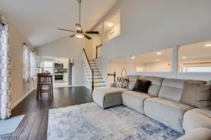 117 Cleveland Ave, Woodbridge Township, NJ 07067 - Photo 10