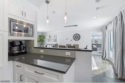 62 Forest Ave, Berkeley Heights Township, NJ 07922 - Photo 12