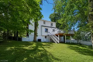 18 Mountainside Dr, Wayne, NJ 07470 - Photo 36