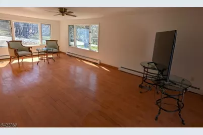 18 Mountainside Dr, Wayne, NJ 07470 - Photo 10