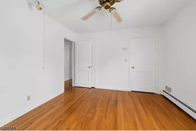 18 Mountainside Dr, Wayne, NJ 07470 - Photo 20