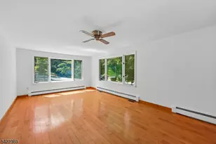 18 Mountainside Dr, Wayne, NJ 07470 - Photo 14