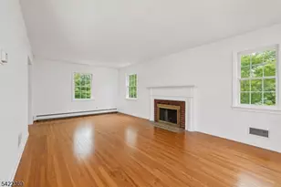 18 Mountainside Dr, Wayne, NJ 07470 - Photo 4