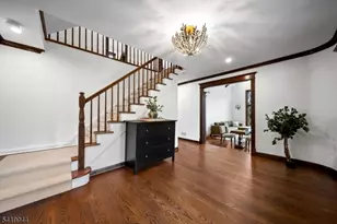 6 Jonathan Smith Rd, Morris Township, NJ 07960 - Photo 4