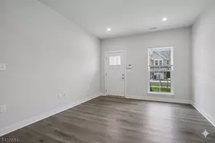 49 Owen Ct, Franklin Township, NJ 08873 - Photo 12