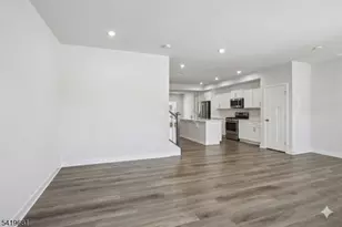 49 Owen Ct, Franklin Township, NJ 08873 - Photo 8