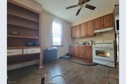 138 Union Ave, Linden, NJ 07036 - Photo 4
