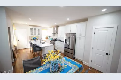 169 Oakwood Pl, Orange, NJ 07050 - Photo 6