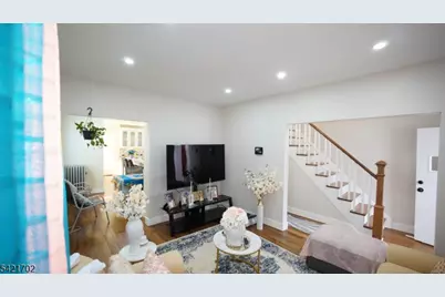 169 Oakwood Pl, Orange, NJ 07050 - Photo 4