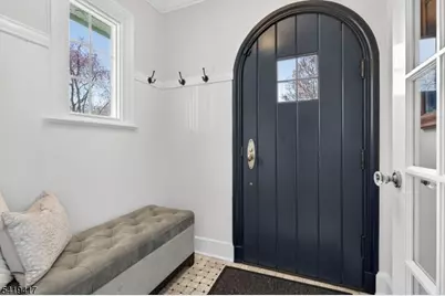 20 Parkview Dr, Millburn, NJ 07041 - Photo 2