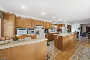 92 Mt Hope Rd, Rockaway Township, NJ 07866 - Photo 18