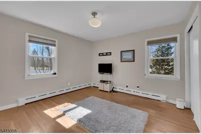 705 Schoolhouse Ln, Bound Brook, NJ 08805 - Photo 16