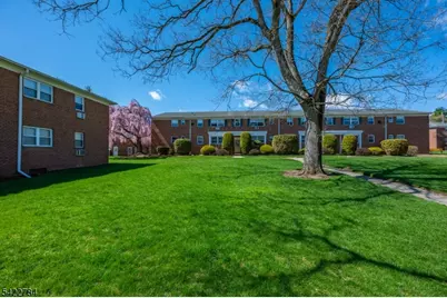 25 Hinchman Ave #1A, Wayne, NJ 07470 - Photo 8