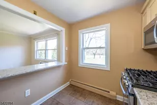 25 Hinchman Ave, Wayne, NJ 07470 - Photo 16