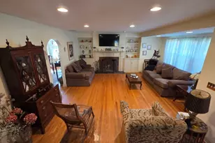 305 E 40th St, Paterson, NJ 07504 - Photo 2