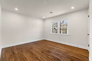 10 Robert Ct, Verona, NJ 07044 - Photo 16