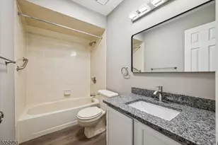 907 Wetherburn Ct, Raritan Township, NJ 08822 - Photo 22