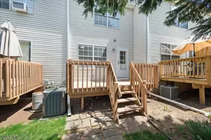 907 Wetherburn Ct, Raritan Township, NJ 08822 - Photo 32