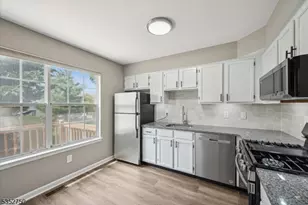 907 Wetherburn Ct, Raritan Township, NJ 08822 - Photo 6