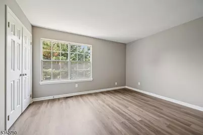 907 Wetherburn Ct, Raritan Township, NJ 08822 - Photo 18