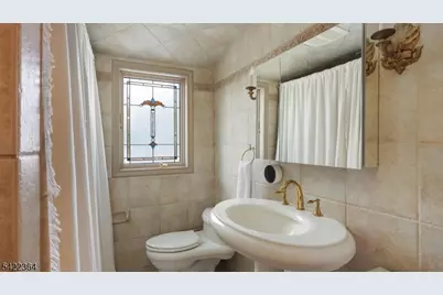 382 Huntington Rd, Union Township, NJ 07083 - Photo 26