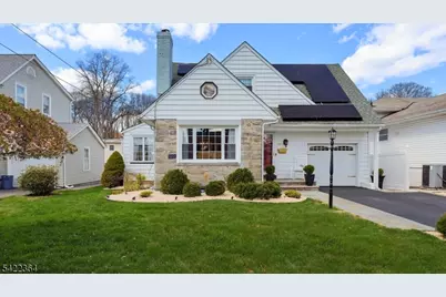 382 Huntington Rd, Union Township, NJ 07083 - Photo 1