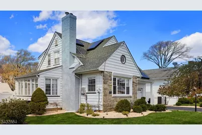 382 Huntington Rd, Union Township, NJ 07083 - Photo 2