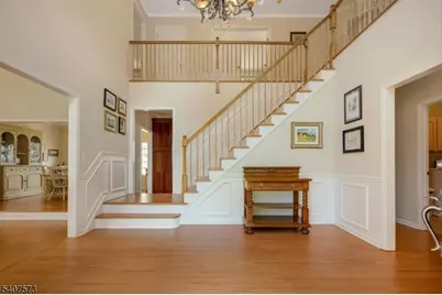 1 Bell Ct, Chester, NJ 07930 - Photo 4