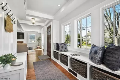 42 Locust Dr, Summit, NJ 07901 - Photo 6