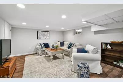 42 Locust Dr, Summit, NJ 07901 - Photo 26