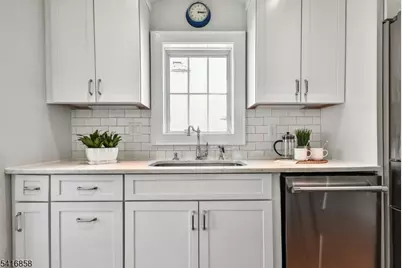 42 Locust Dr, Summit, NJ 07901 - Photo 12