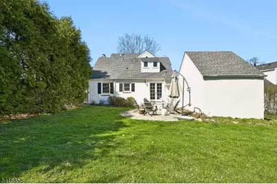 42 Locust Dr, Summit, NJ 07901 - Photo 30