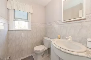 17 Longfellow Dr, Roxbury Township, NJ 07876 - Photo 28