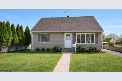 116 Riverdale Rd, Pompton Lakes, NJ 07442 - Photo 1