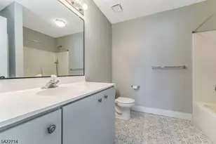 409 Hunt Dr, Holland Township, NJ 08848 - Photo 20