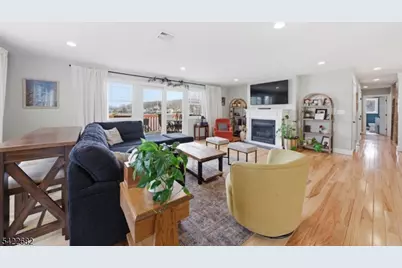 23 Edgemere Ave, Mount Arlington, NJ 07856 - Photo 4