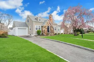 162 Norwood Ave, North Plainfield, NJ 07060 - Photo 2