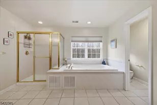 2 Picasso Ct, Franklin Township, NJ 08873 - Photo 24