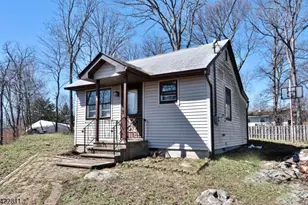 63 Iowa Ave, Jefferson Township, NJ 07849 - Photo 2