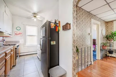 24 Pleasant Ave, Clifton, NJ 07013 - Photo 14