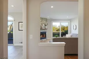 82 Oxford Pl, Hillsborough Township, NJ 08844 - Photo 10