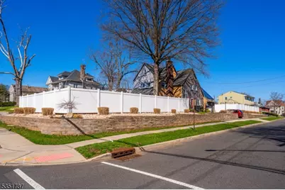 426 Walnut St, Roselle, NJ 07203 - Photo 22