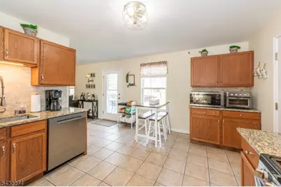 7 Stratford Dr, Newton, NJ 07860 - Photo 10