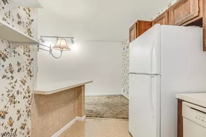 79 Carriage Ln, Sparta Township, NJ 07871 - Photo 12