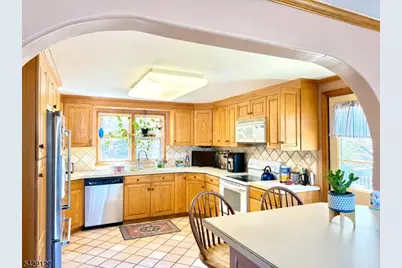 347 E Shore Trl, Sparta Township, NJ 07871 - Photo 4