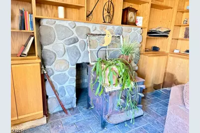 347 E Shore Trl, Sparta Township, NJ 07871 - Photo 10