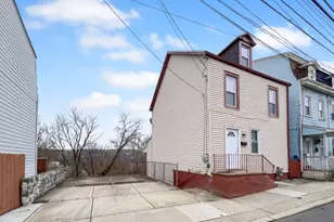 214 Washington St, Phillipsburg, NJ 08865 - Photo 1